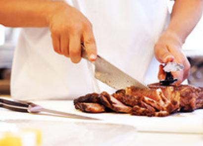 Пържене на месо насън: значение и тълкуване, какво предвещава